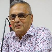 Dr. Daniel Chandran